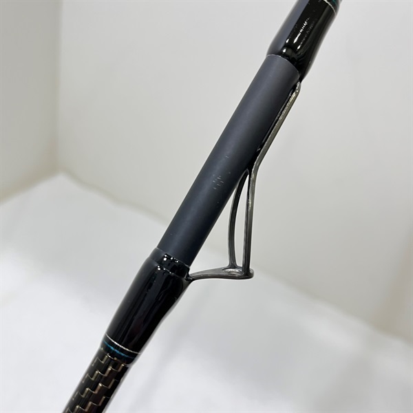 １７エメラルダスストイストＡＧＳ ＩＬ８９ＬＭＬ